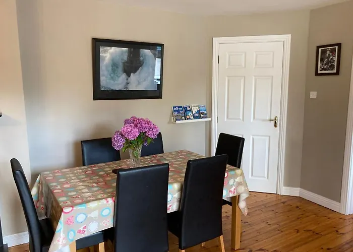 Beautiful & Quiet Countryside Setting In Kinsale Корк