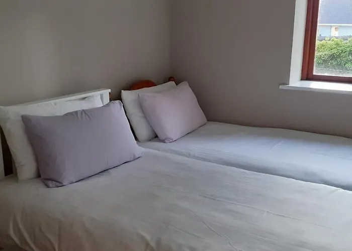 Апартаменты Beautiful & Quiet Countryside Setting In Kinsale Корк