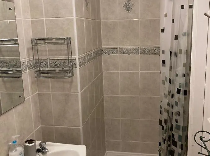 아파트 Beautiful & Quiet Countryside Setting In Kinsale 코크