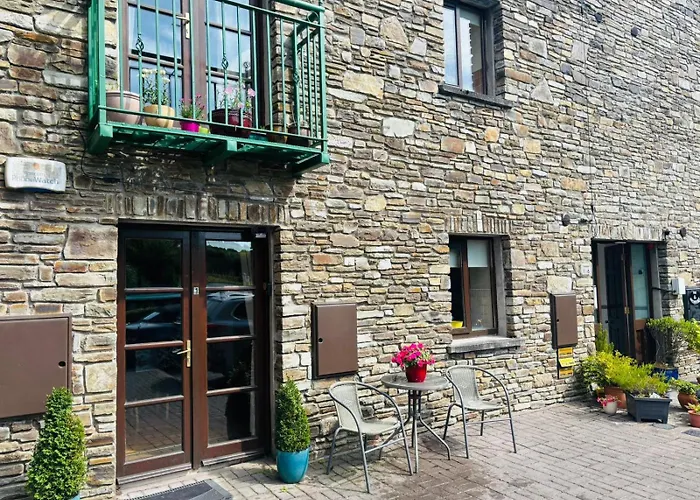 Beautiful & Quiet Countryside Setting In Kinsale *